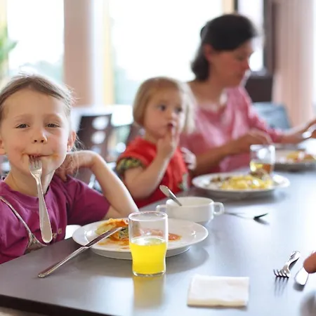 Hostel Neckarpark Stuttgart