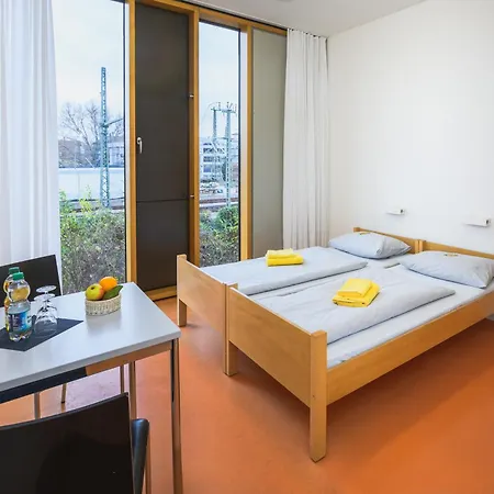 Neckarpark Hostel Stuttgart