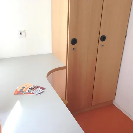 Neckarpark Auberge de jeunesse *