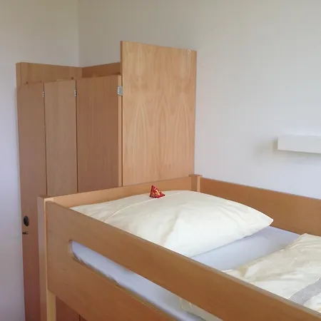 Neckarpark Hostal