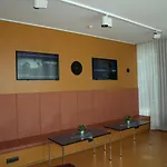 호스텔 유겐트헤르베르게 네카어파크 *
