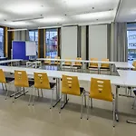 호스텔 유겐트헤르베르게 네카어파크 *