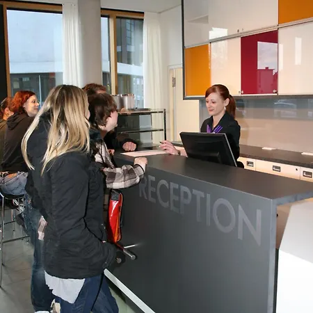 호스텔 유겐트헤르베르게 네카어파크 슈투트가르트